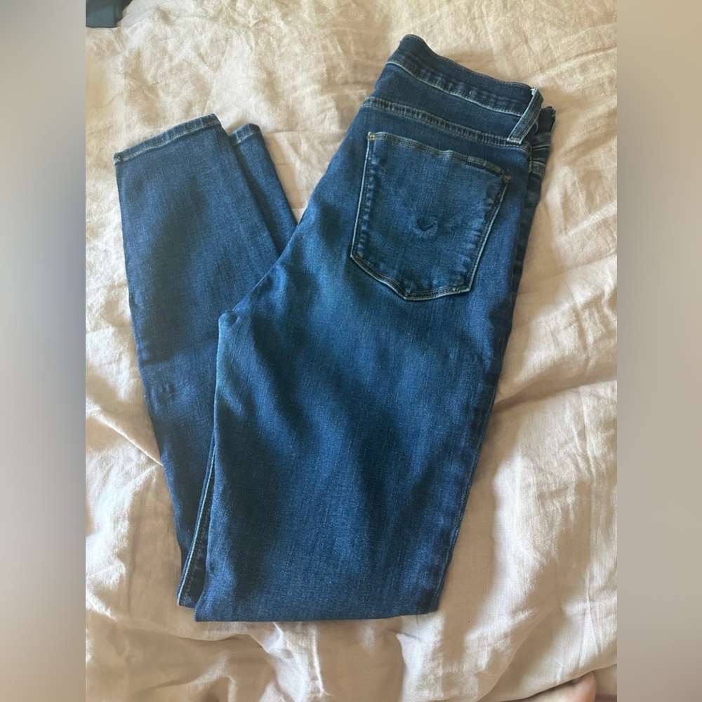 Hudson Blair skinny jeans
Size: 27